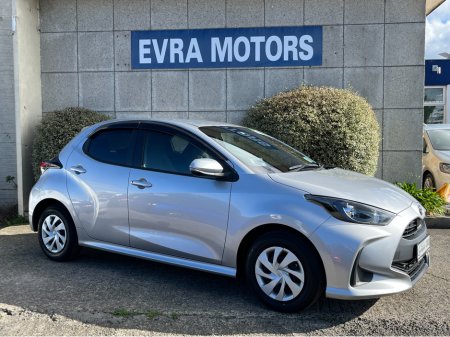 2023 Toyota Yaris - photo 3