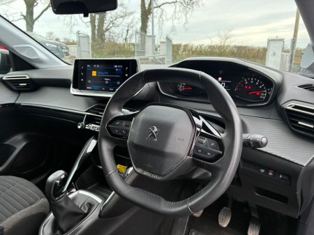 2023 Peugeot 208 - photo 8