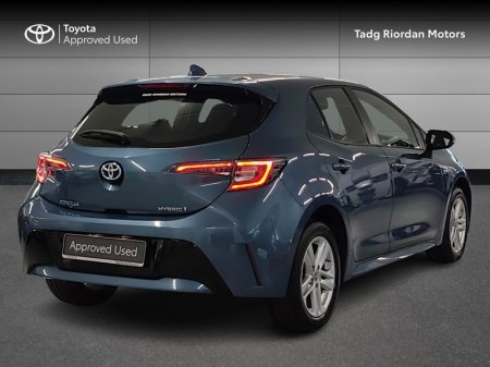 2021 Toyota Corolla - photo 2