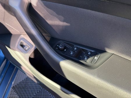 2018 Volkswagen Passat - photo 12