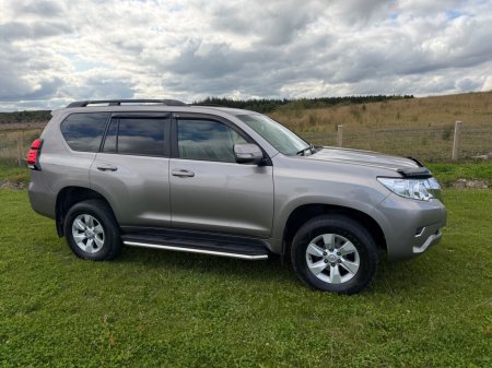 2018 Toyota Land Cruiser - photo 13