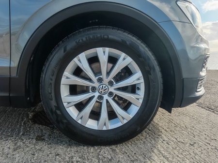 2018 Volkswagen Tiguan - photo 24