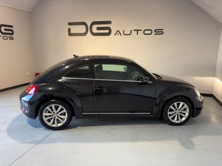 2017 Volkswagen Beetle - photo 2