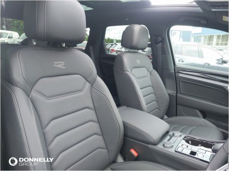 2026 Volkswagen Touareg - photo 8