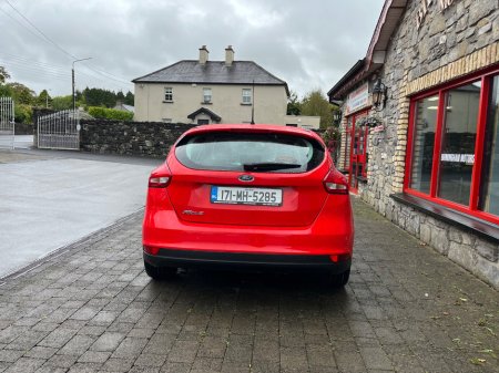 2017 Ford Focus - photo 2