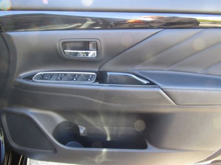 2017 Mitsubishi Outlander - photo 30