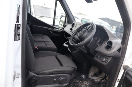 2023 Mercedes-Benz Sprinter - photo 9