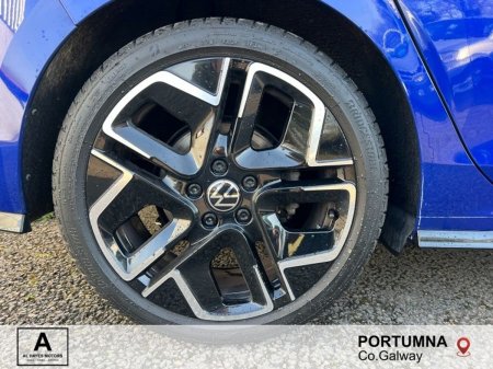 2025 Volkswagen Golf - photo 8