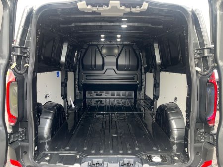 2026 Volkswagen Transporter - photo 12