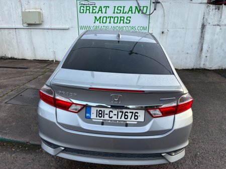2018 Honda Grace - photo 7