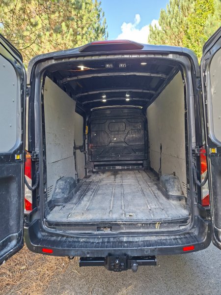 2021 Ford Transit - photo 7