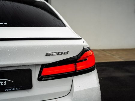 2021 BMW 5-Series - photo 7