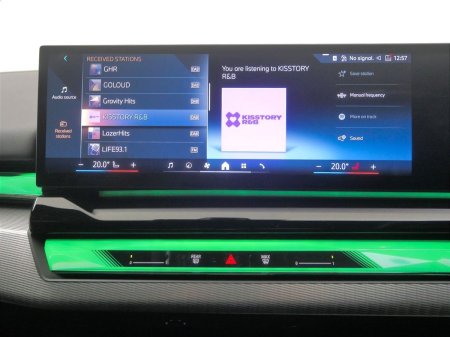 2025 BMW i5 - photo 19
