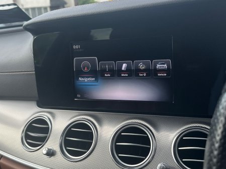 2017 Mercedes-Benz E-Class - photo 21