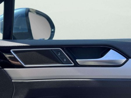 2017 Volkswagen Passat - photo 34