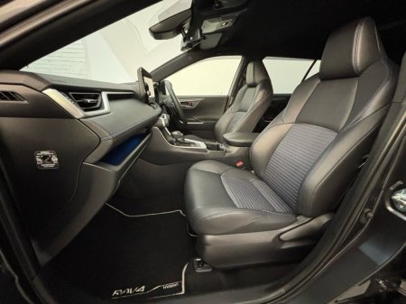 2025 Toyota RAV4 - photo 6