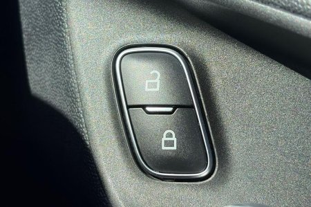 2023 Ford Fiesta - photo 24