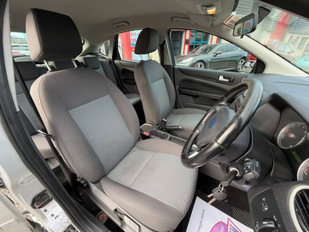 2008 Ford Focus - photo 9