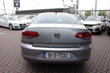 2019 Volkswagen Passat - photo 5