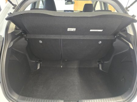 2023 Toyota Yaris - photo 6