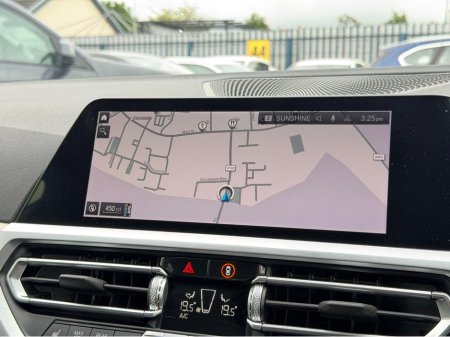 2022 BMW 3-Series - photo 24