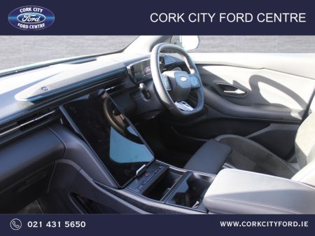 2026 Ford Capri - photo 12