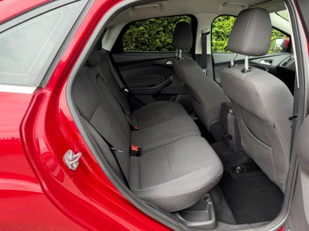 2016 Ford Focus - photo 19