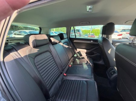 2022 Volkswagen Passat - photo 37