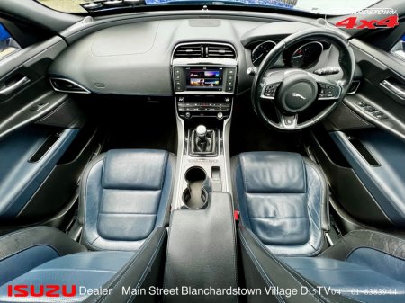 2017 Jaguar XE - photo 17