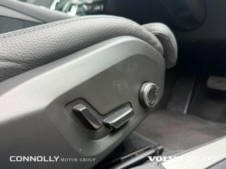 2025 Volvo V60 - photo 27