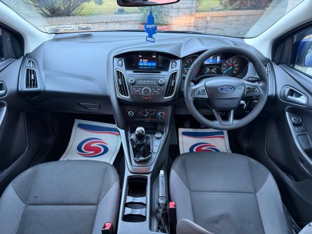 2015 Ford Focus - photo 17