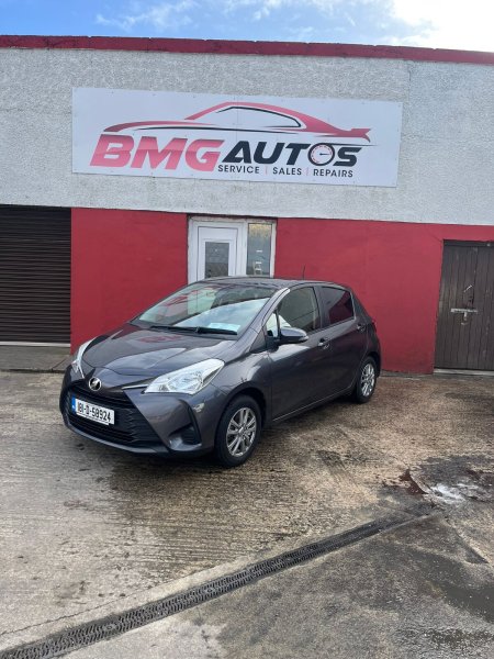 2018 Toyota Vitz - photo 2