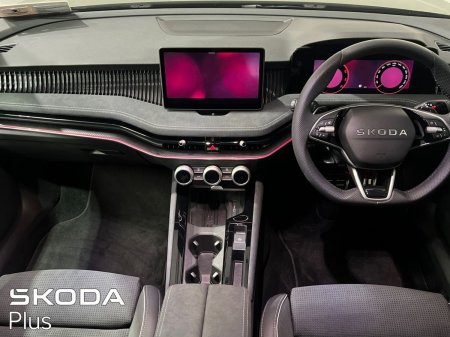 2026 Skoda Superb - photo 2