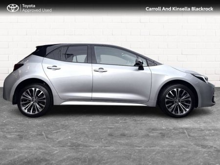 2025 Toyota Corolla - photo 3