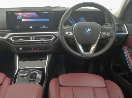 2024 BMW 3-Series - photo 5