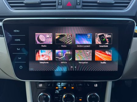 2018 Skoda Superb - photo 32