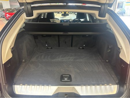 2023 BMW 5-Series - photo 5