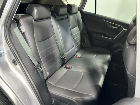 2021 Toyota RAV4 - photo 9
