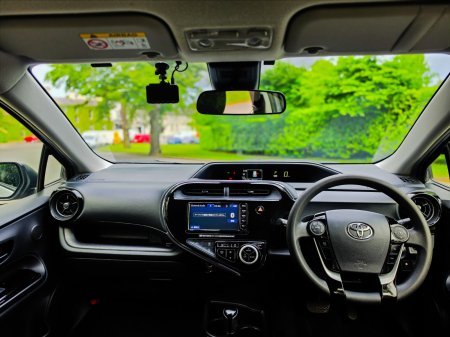 2020 Toyota Aqua - photo 23