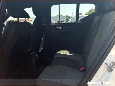 2023 Volvo XC40 - photo 8
