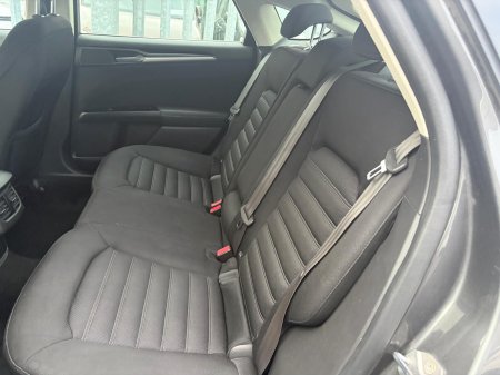 2018 Ford Mondeo - photo 11
