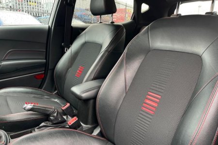 2019 Ford Fiesta - photo 19