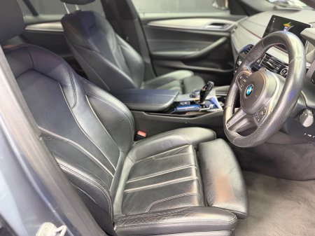 2018 BMW 5-Series - photo 12