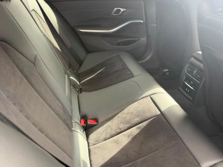 2024 BMW 3-Series - photo 13