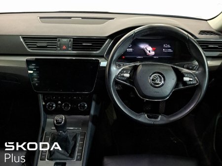 2023 Skoda Superb - photo 2