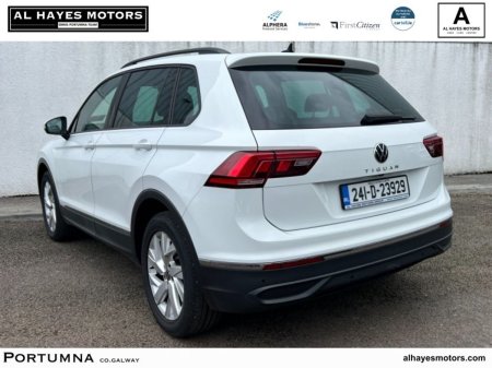 2024 Volkswagen Tiguan - photo 3