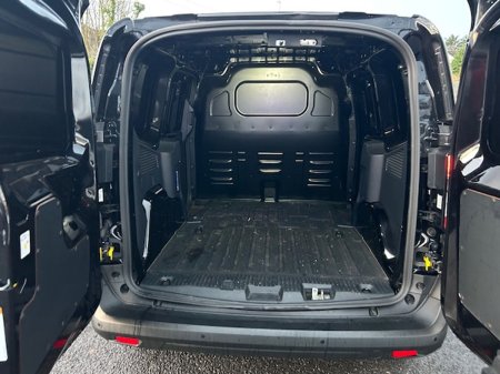 2024 Ford Transit Courier - photo 7
