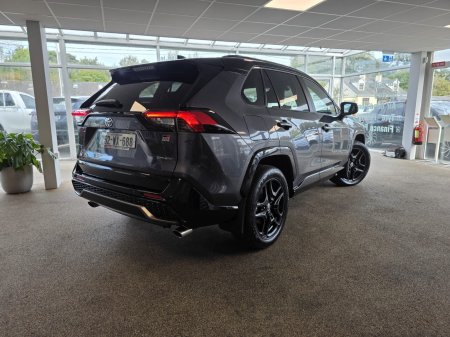 2025 Toyota RAV4 - photo 3