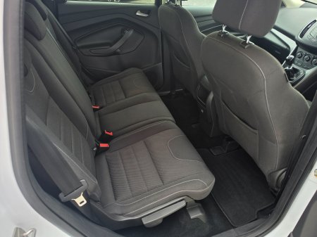 2016 Ford Kuga - photo 21