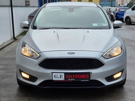 2015 Ford Focus - photo 18